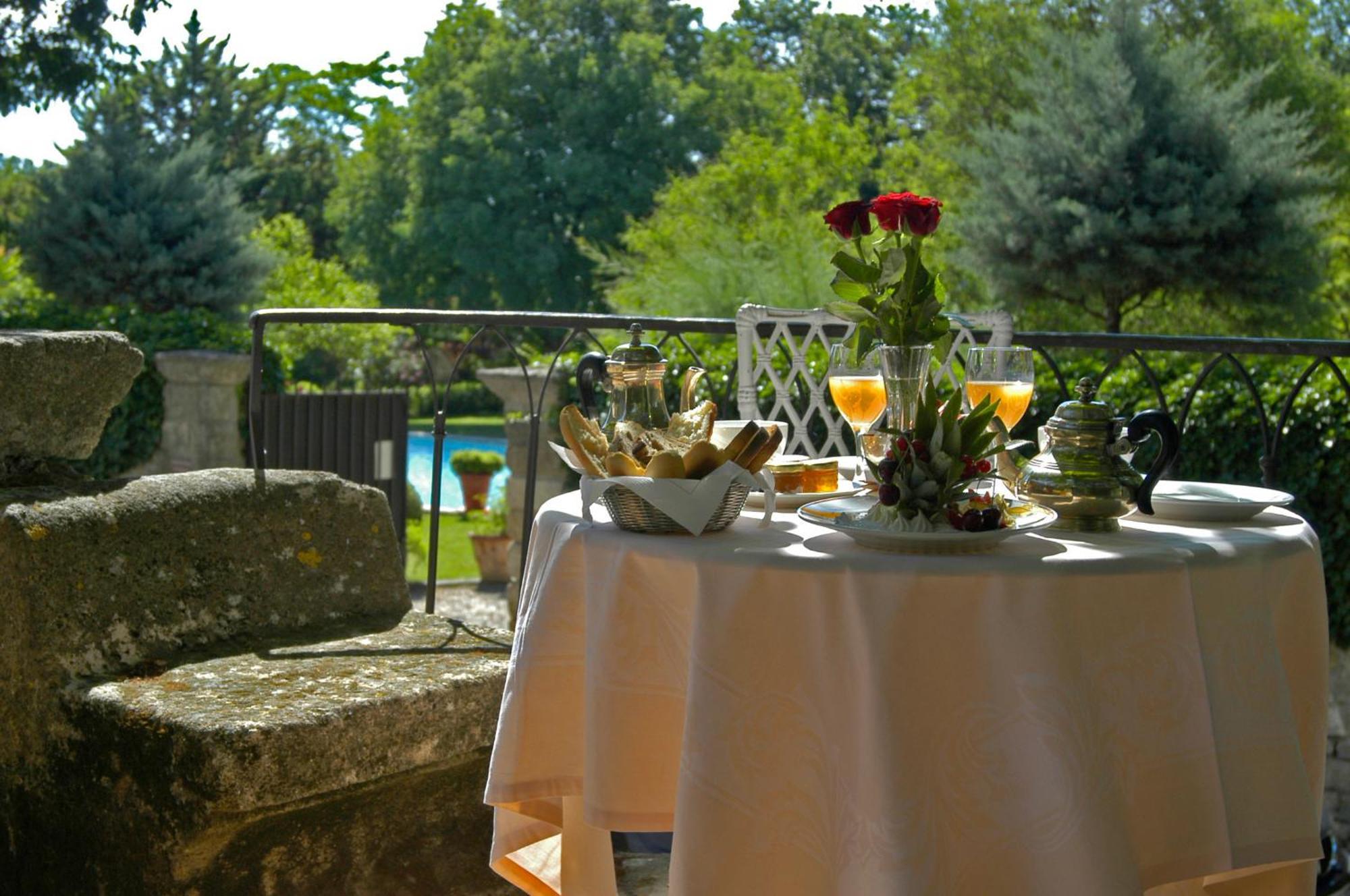 Chateau D'Arpaillargues - Teritoria Ресторан фото